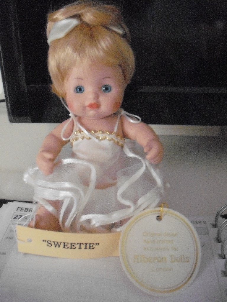 alberon collectors dolls